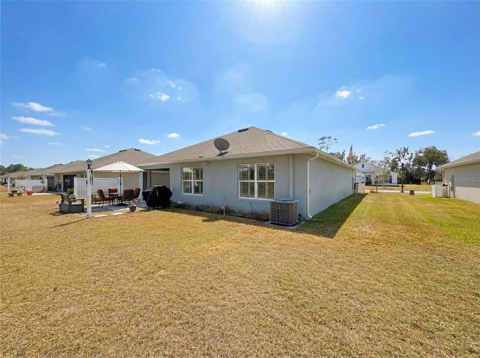 Active With Contract: $298,000 (3 beds, 2 baths, 1676 Square Feet)