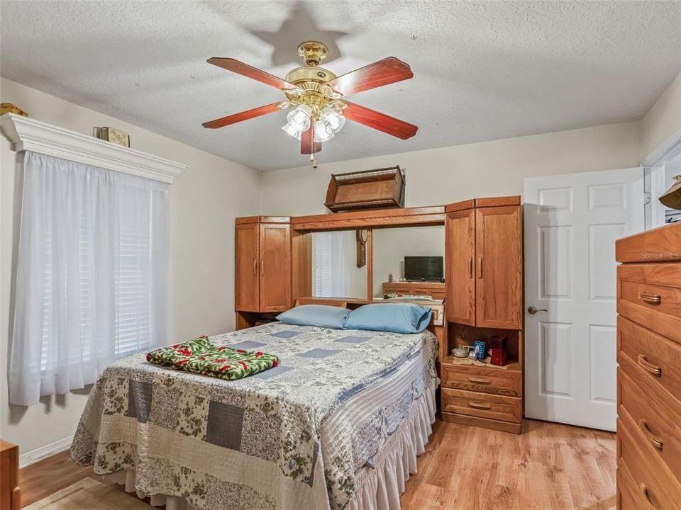En Venta: $950,000 (3 camas, 2 baños, 1709 Pies cuadrados)