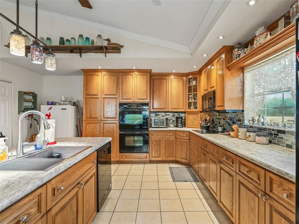 En Venta: $950,000 (3 camas, 2 baños, 1709 Pies cuadrados)