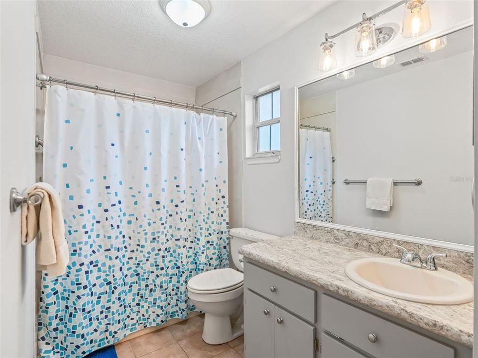 En Venta: $950,000 (3 camas, 2 baños, 1709 Pies cuadrados)