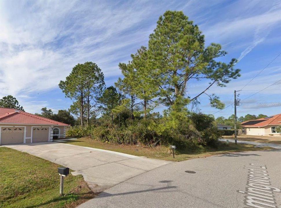 Active With Contract: $90,000 (0.35 acres)