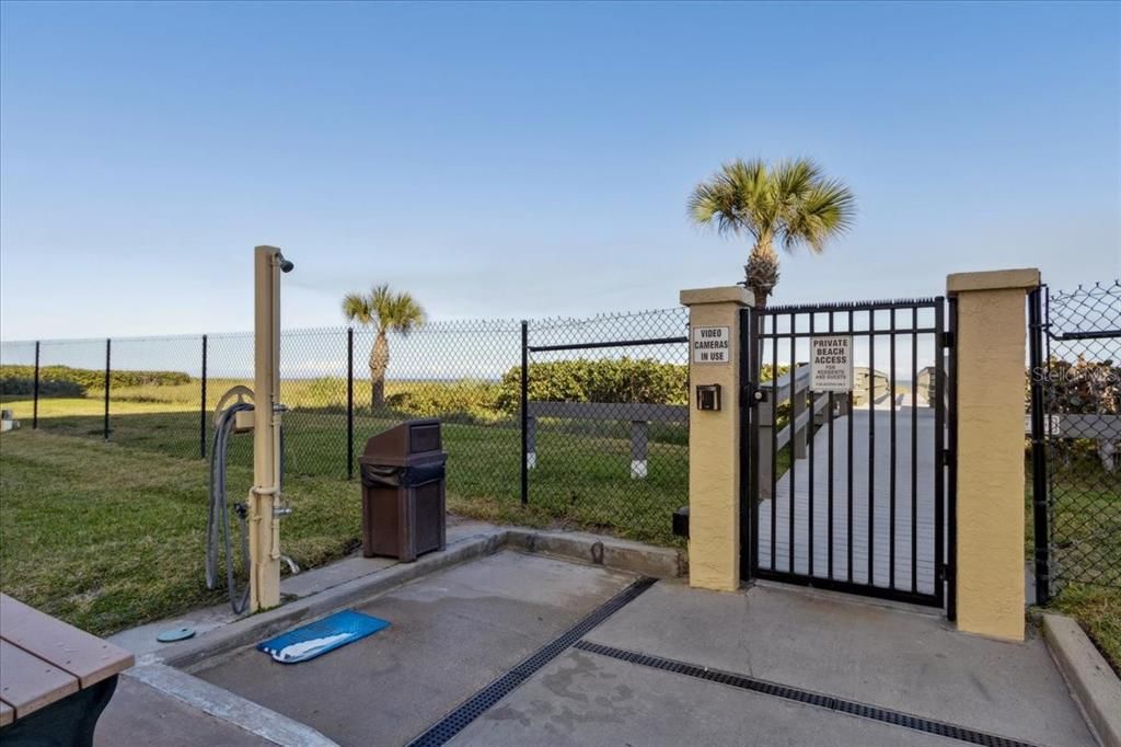 For Sale: $495,000 (2 beds, 2 baths, 1256 Square Feet)