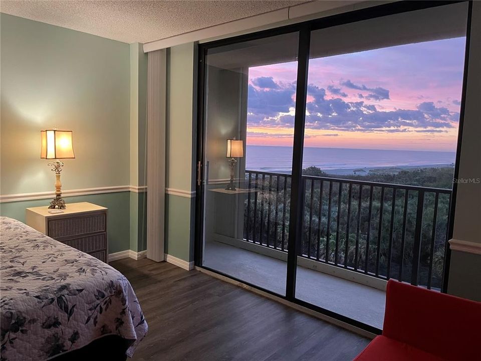 For Sale: $495,000 (2 beds, 2 baths, 1256 Square Feet)