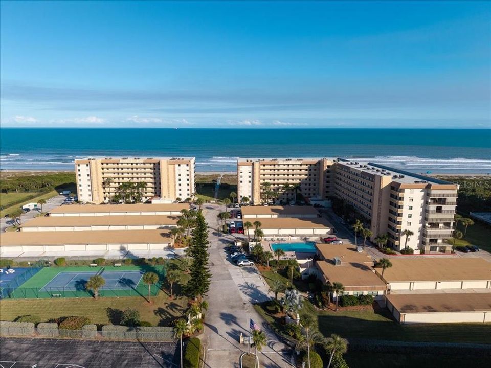 For Sale: $495,000 (2 beds, 2 baths, 1256 Square Feet)