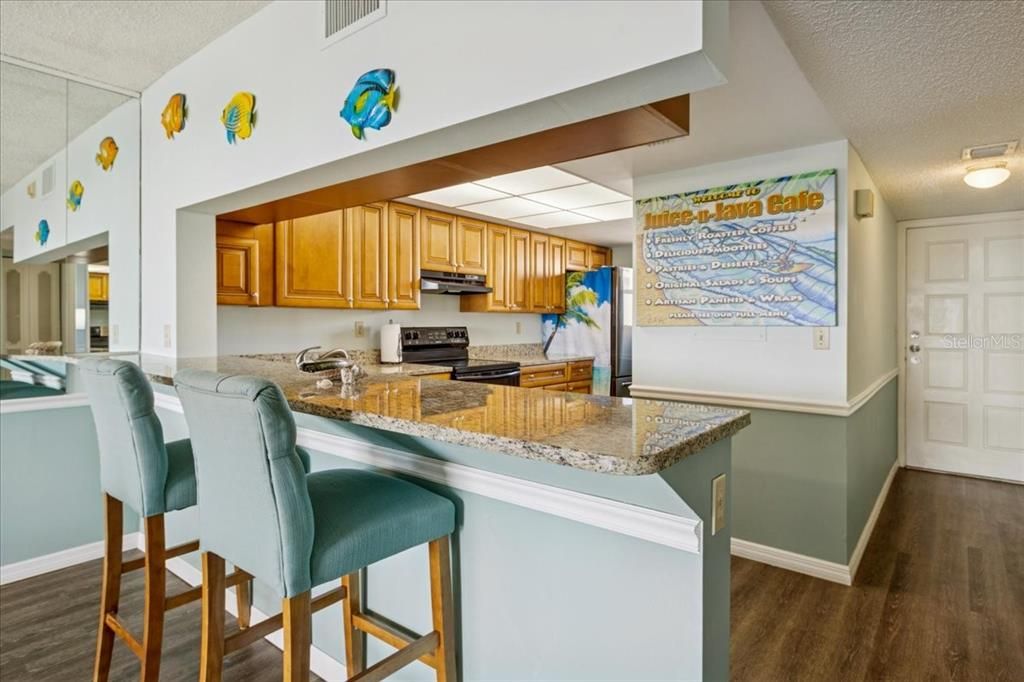 For Sale: $495,000 (2 beds, 2 baths, 1256 Square Feet)