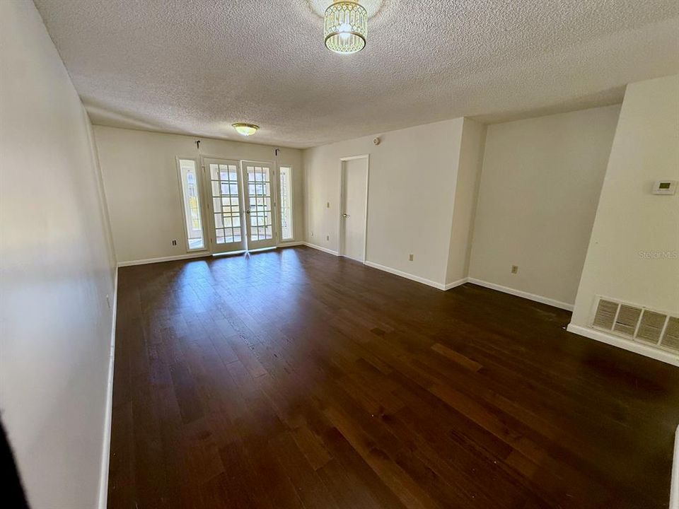 Activo con contrato: $1,380 (1 camas, 1 baños, 848 Pies cuadrados)