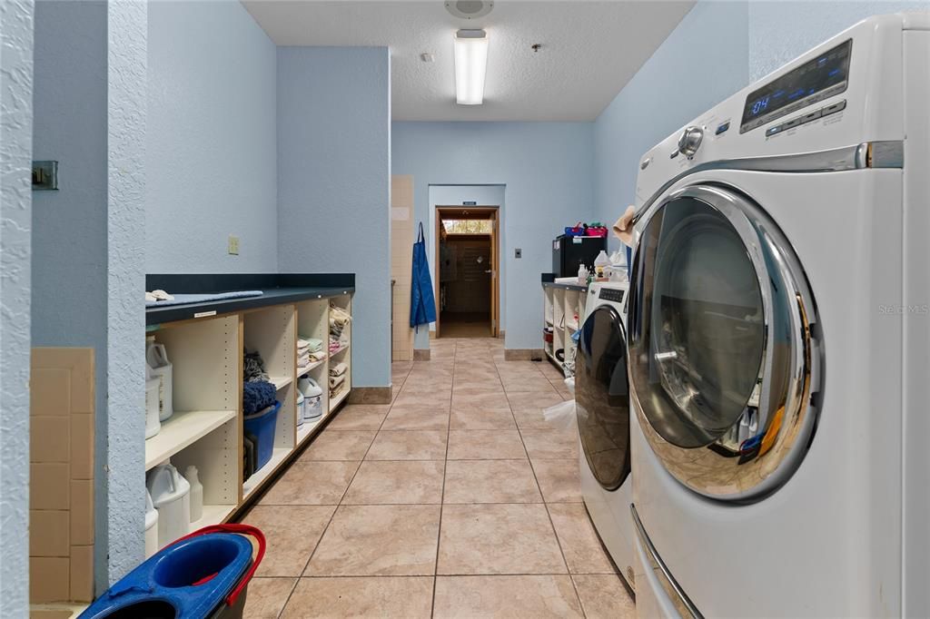 For Sale: $2,100,000 (0 beds, 0 baths, 7159 Square Feet)