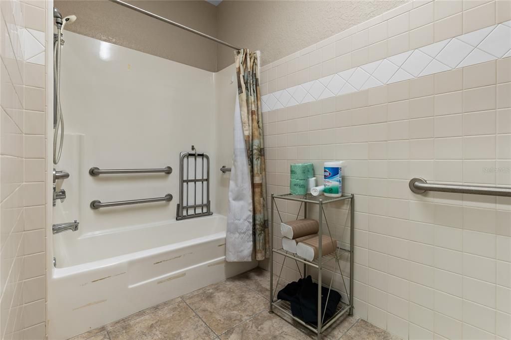 For Sale: $2,100,000 (0 beds, 0 baths, 7159 Square Feet)