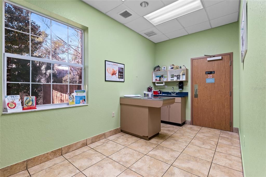 For Sale: $2,100,000 (0 beds, 0 baths, 7159 Square Feet)