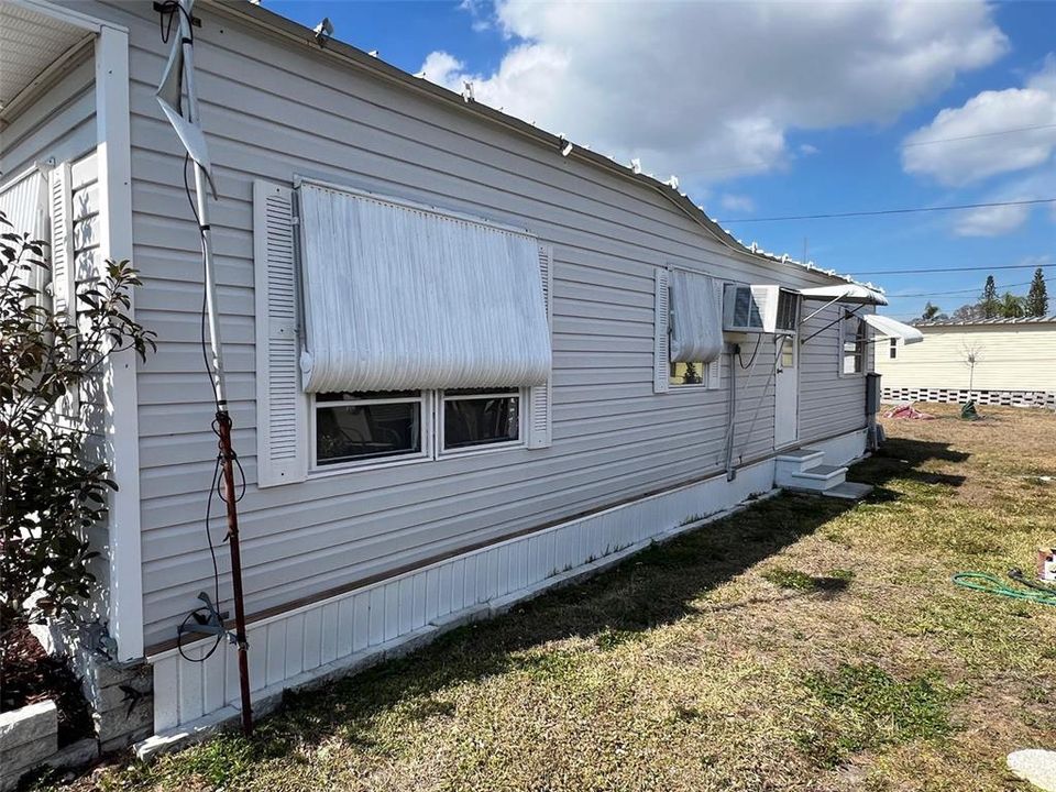 На продажу: $58,900 (1 спален, 1 ванн, 480 Квадратных фут)