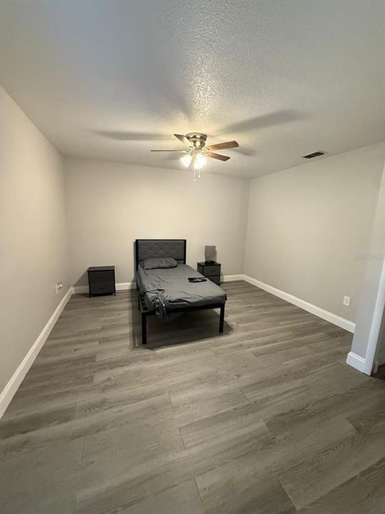 For Sale: $270,000 (3 beds, 1 baths, 1318 Square Feet)