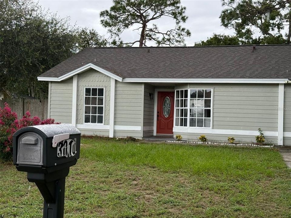 For Sale: $270,000 (3 beds, 1 baths, 1318 Square Feet)
