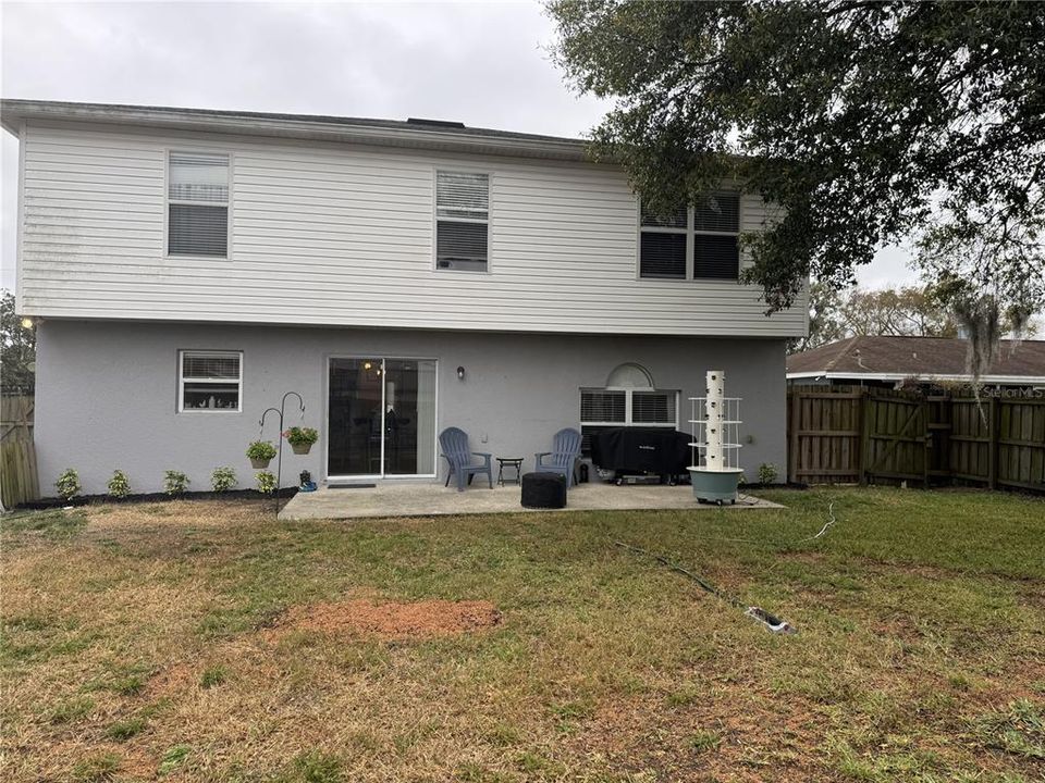 En Venta: $410,000 (4 camas, 2 baños, 2852 Pies cuadrados)