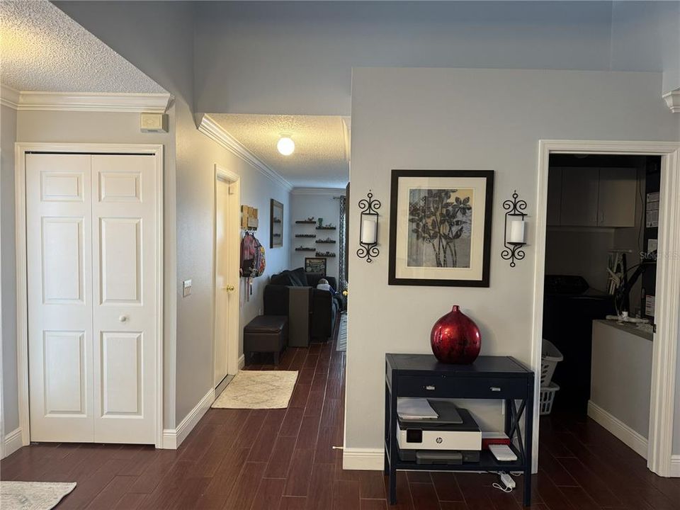 En Venta: $410,000 (4 camas, 2 baños, 2852 Pies cuadrados)