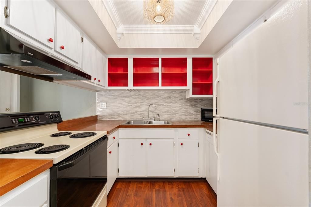 В аренду: $1,450 (2 спален, 2 ванн, 1035 Квадратных фут)