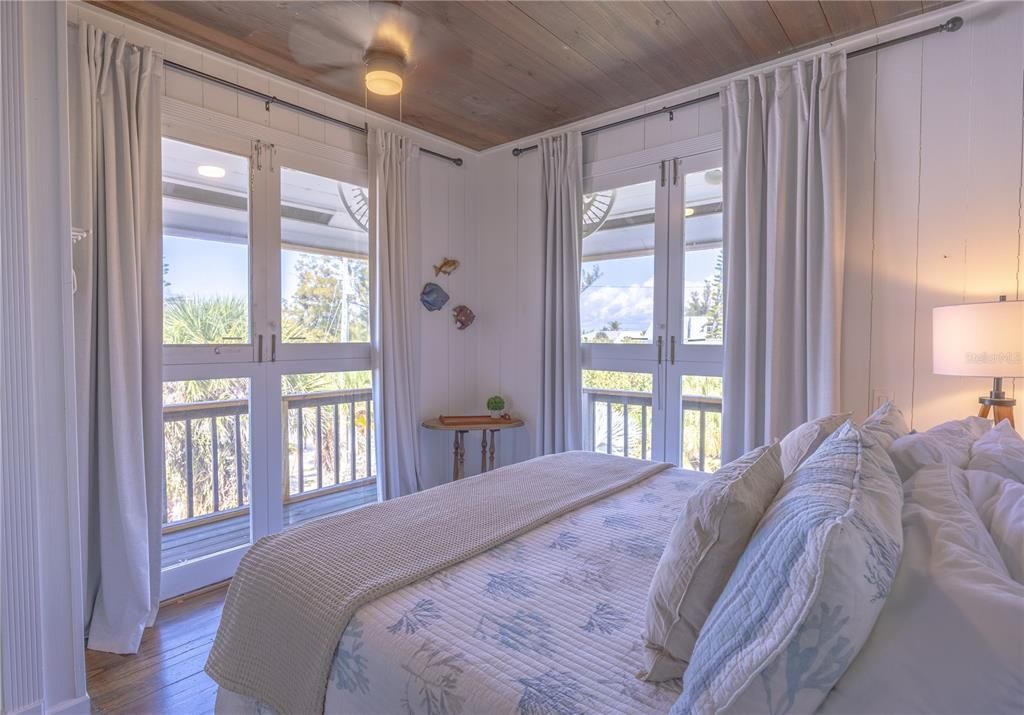 En Venta: $775,000 (1 camas, 1 baños, 930 Pies cuadrados)