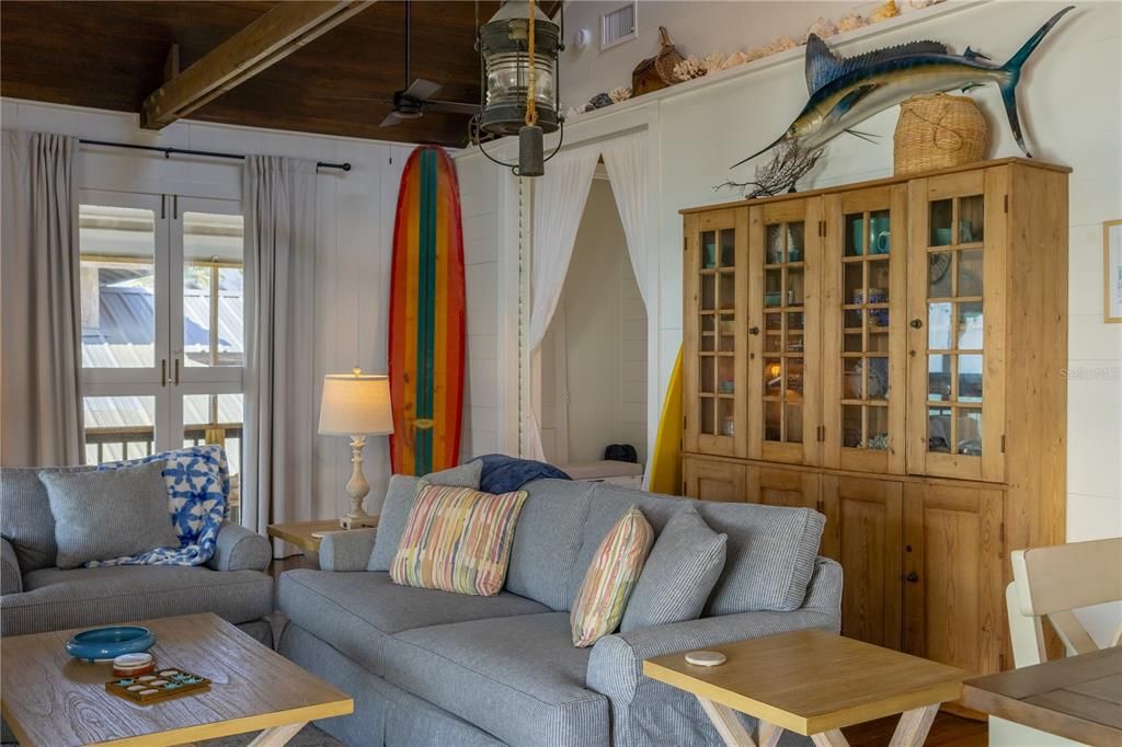 En Venta: $775,000 (1 camas, 1 baños, 930 Pies cuadrados)