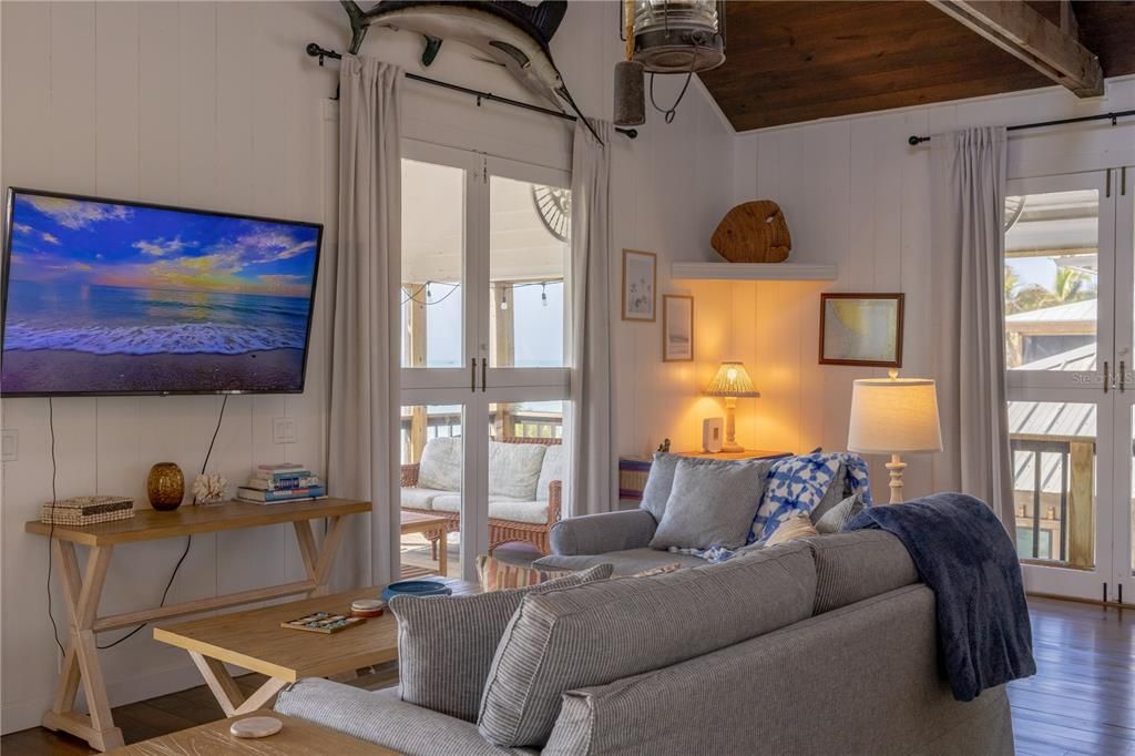 En Venta: $775,000 (1 camas, 1 baños, 930 Pies cuadrados)