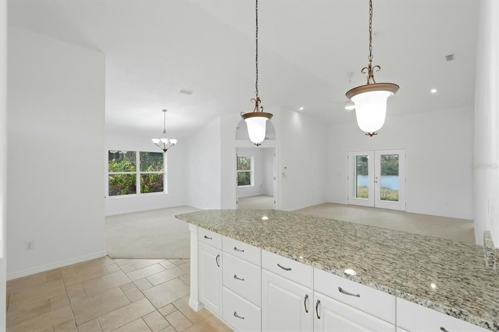 En Venta: $498,000 (3 camas, 2 baños, 1681 Pies cuadrados)