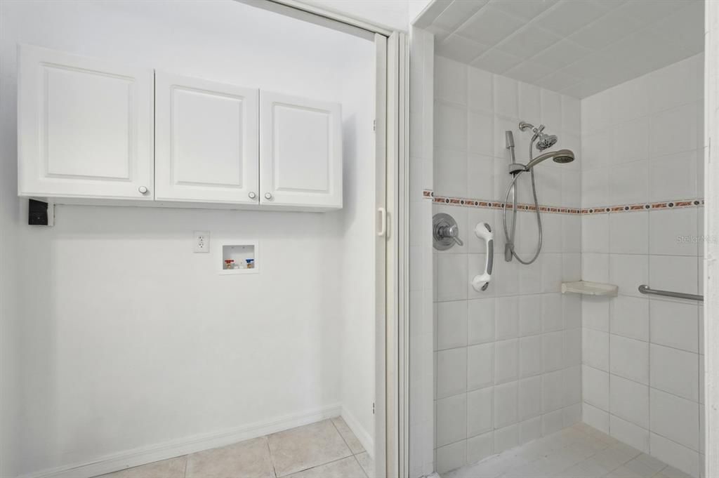 En Venta: $498,000 (3 camas, 2 baños, 1681 Pies cuadrados)