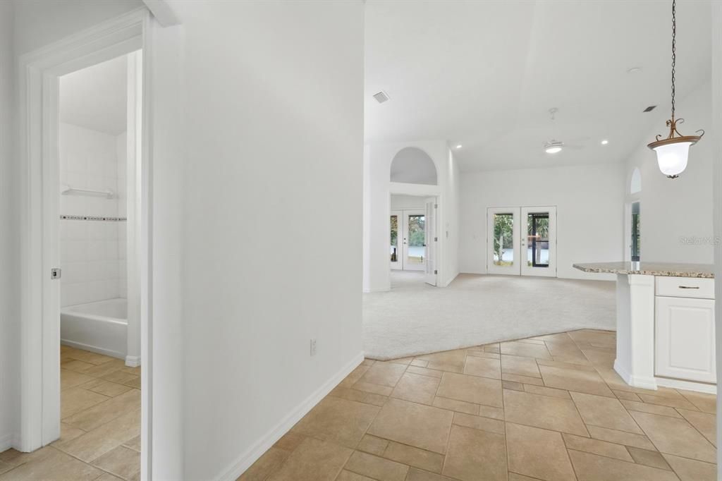 En Venta: $498,000 (3 camas, 2 baños, 1681 Pies cuadrados)