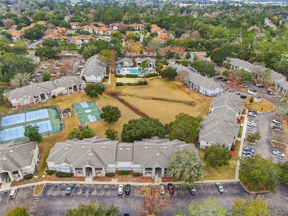 Activo con contrato: $173,000 (3 camas, 3 baños, 1198 Pies cuadrados)