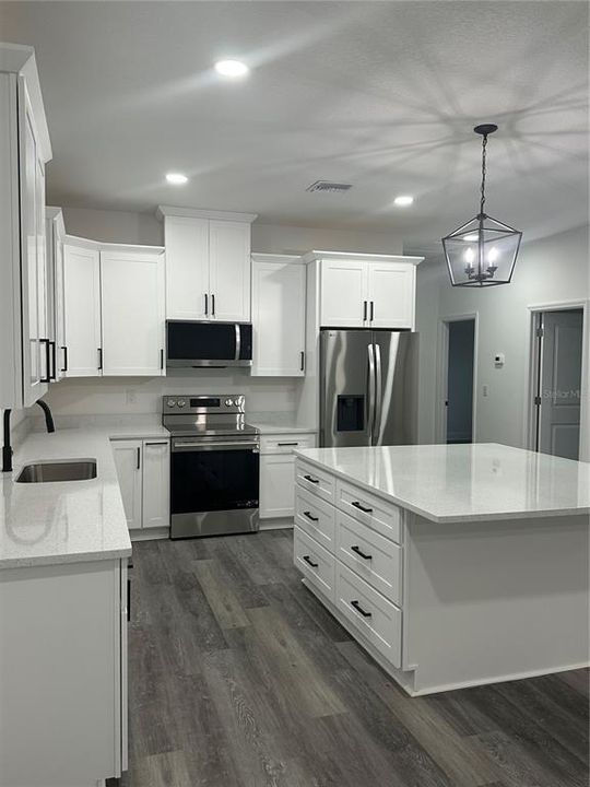 For Sale: $380,000 (4 beds, 2 baths, 1800 Square Feet)