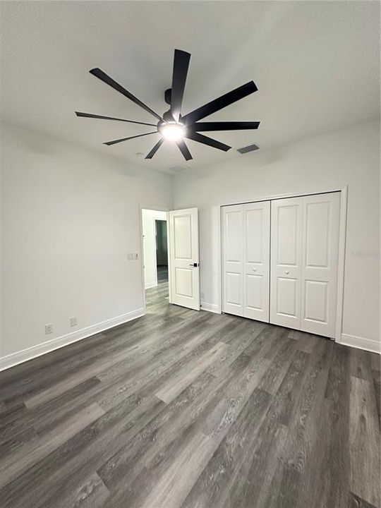 For Sale: $380,000 (4 beds, 2 baths, 1800 Square Feet)
