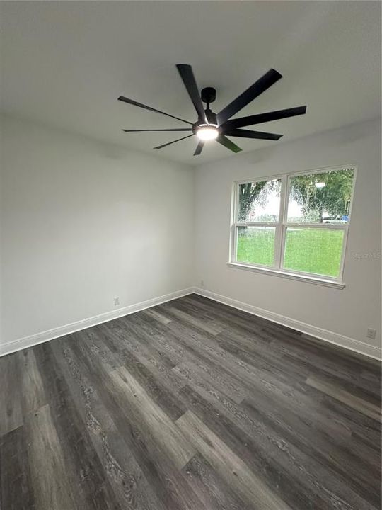 For Sale: $380,000 (4 beds, 2 baths, 1800 Square Feet)
