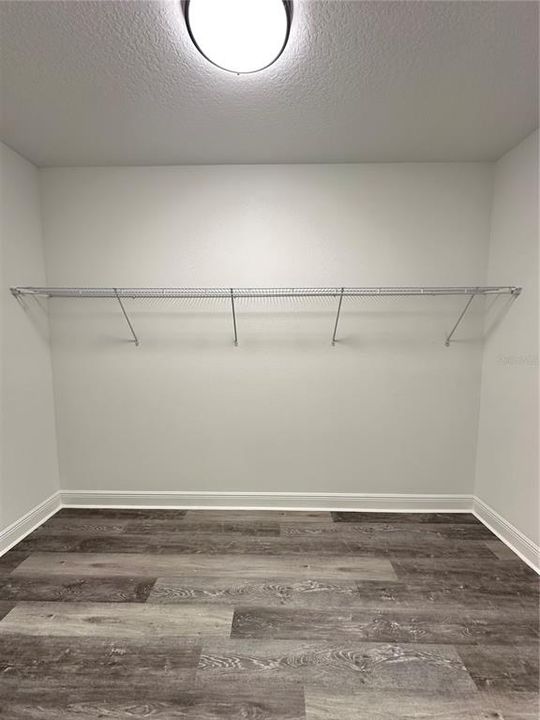 For Sale: $380,000 (4 beds, 2 baths, 1800 Square Feet)