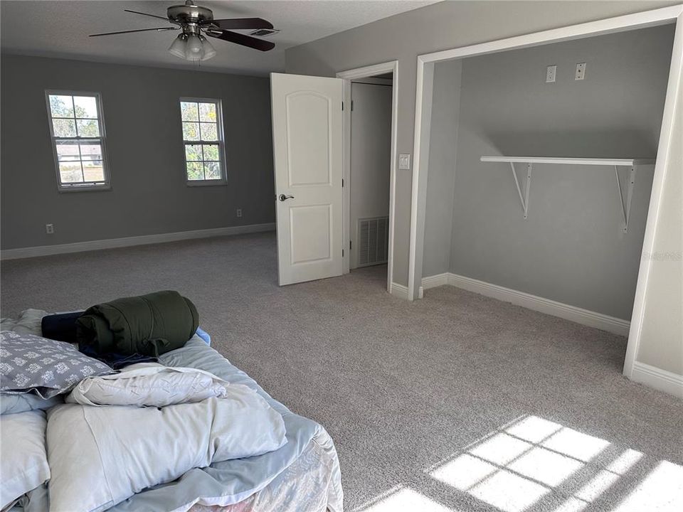 En Venta: $389,900 (3 camas, 2 baños, 1726 Pies cuadrados)