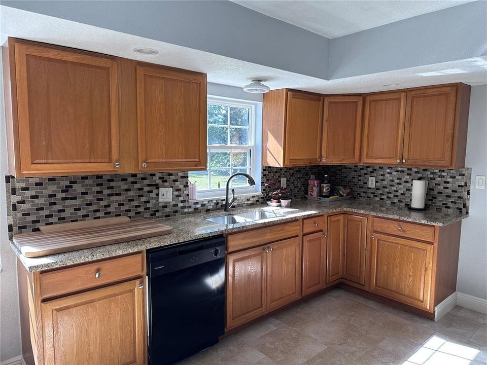 En Venta: $389,900 (3 camas, 2 baños, 1726 Pies cuadrados)