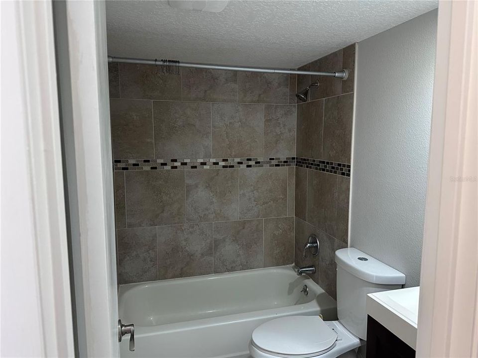 En Venta: $389,900 (3 camas, 2 baños, 1726 Pies cuadrados)
