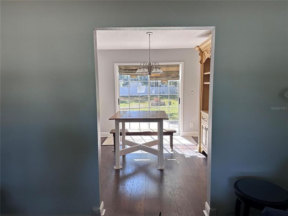 En Venta: $389,900 (3 camas, 2 baños, 1726 Pies cuadrados)