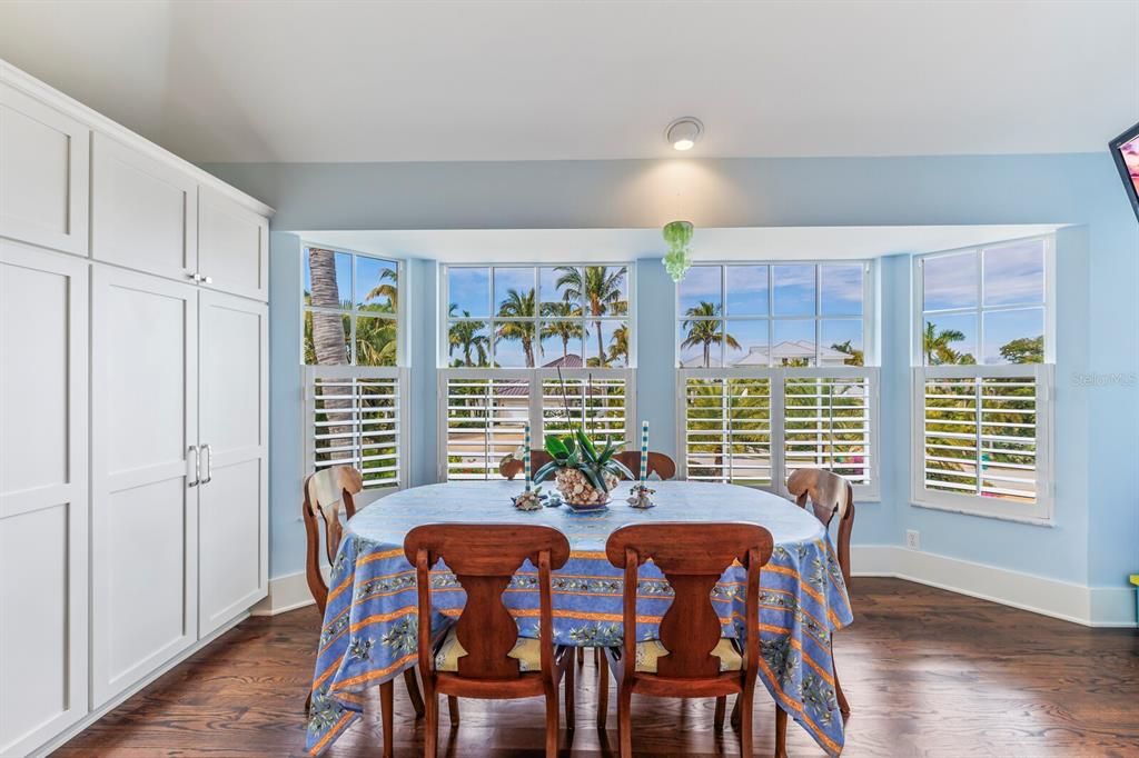 For Sale: $5,900,000 (4 beds, 3 baths, 3494 Square Feet)