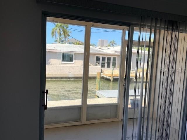 For Rent: $3,200 (1 beds, 1 baths, 667 Square Feet)