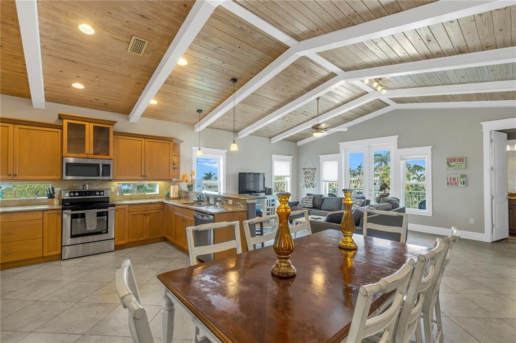 For Sale: $4,499,000 (8 beds, 6 baths, 4226 Square Feet)