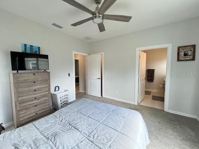 На продажу: $259,900 (3 спален, 2 ванн, 1376 Квадратных фут)