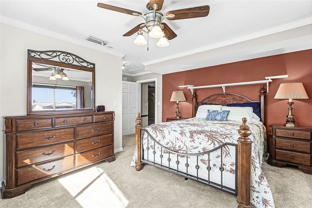 For Sale: $399,000 (3 beds, 2 baths, 1600 Square Feet)