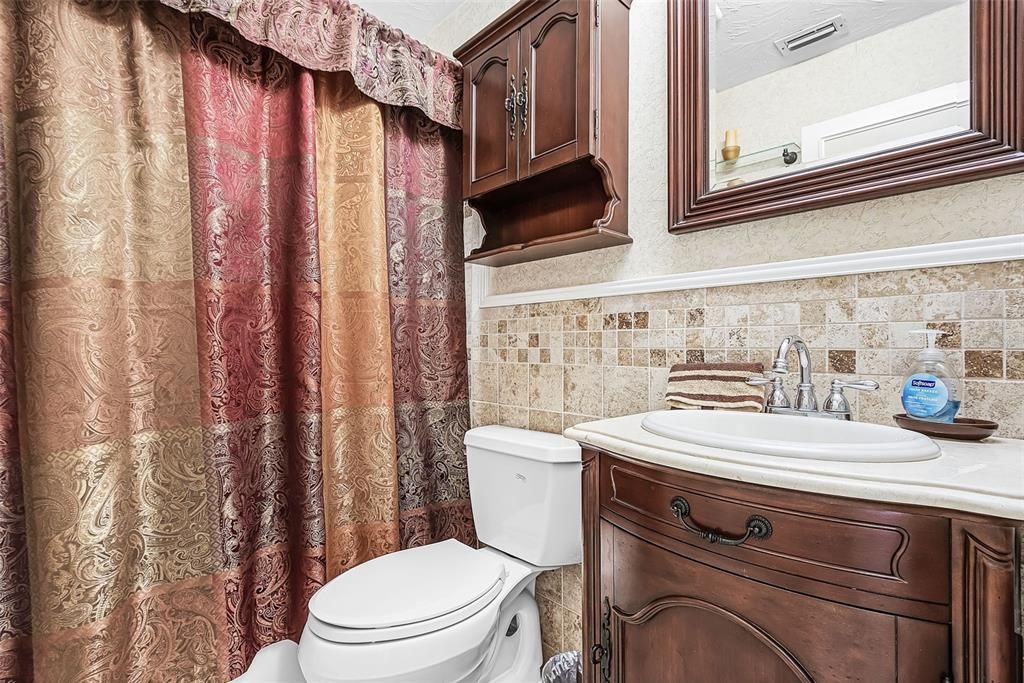 For Sale: $399,000 (3 beds, 2 baths, 1600 Square Feet)