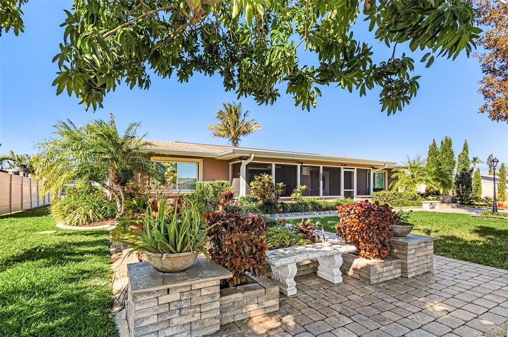 For Sale: $399,000 (3 beds, 2 baths, 1600 Square Feet)