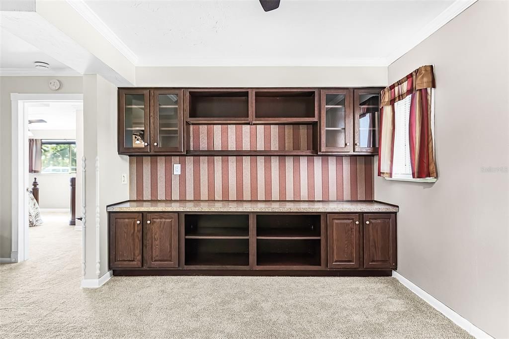 For Sale: $399,000 (3 beds, 2 baths, 1600 Square Feet)