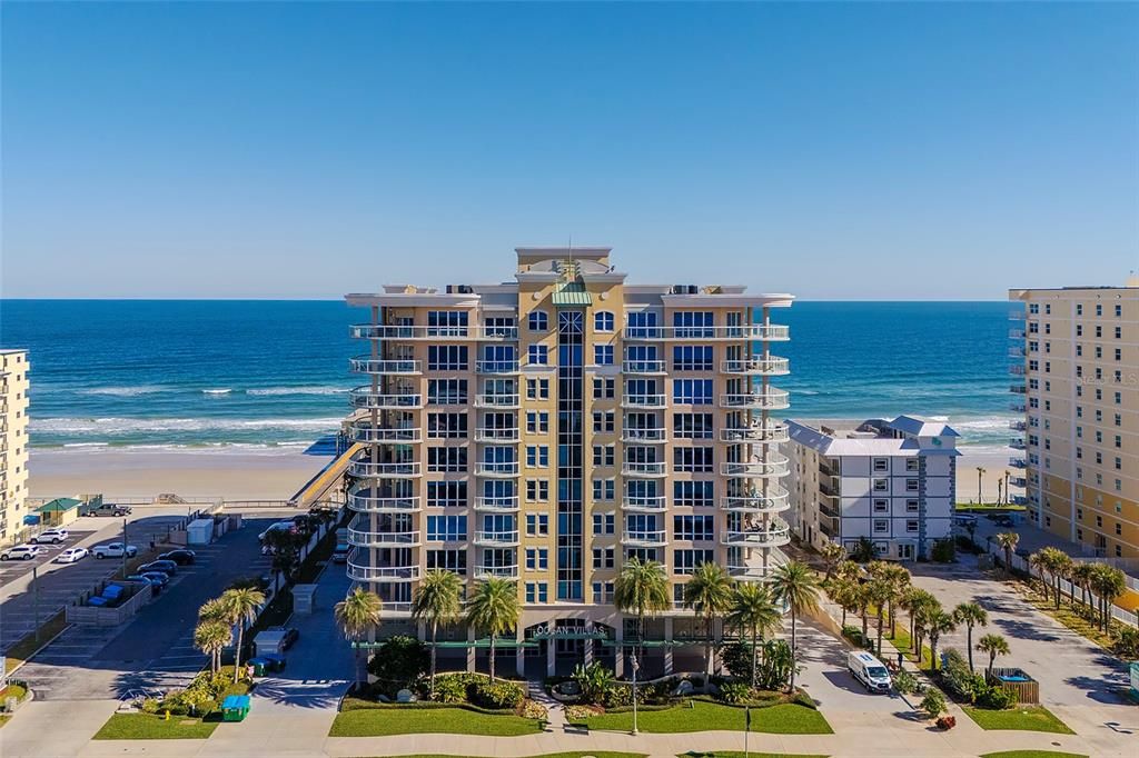 En Venta: $699,900 (3 camas, 3 baños, 2157 Pies cuadrados)