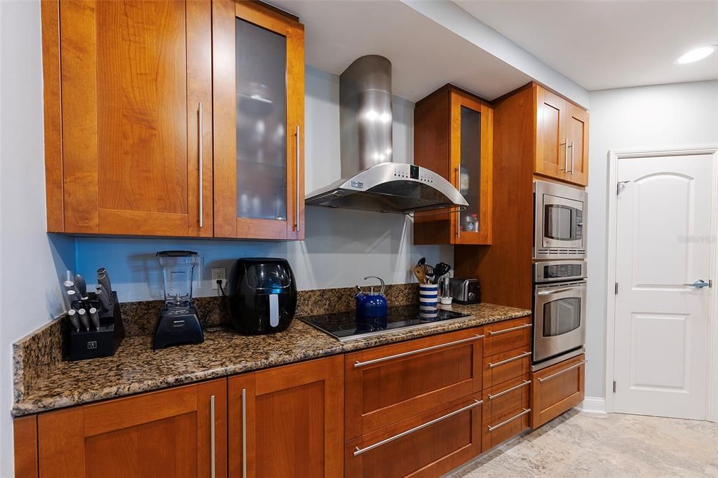 En Venta: $699,900 (3 camas, 3 baños, 2157 Pies cuadrados)