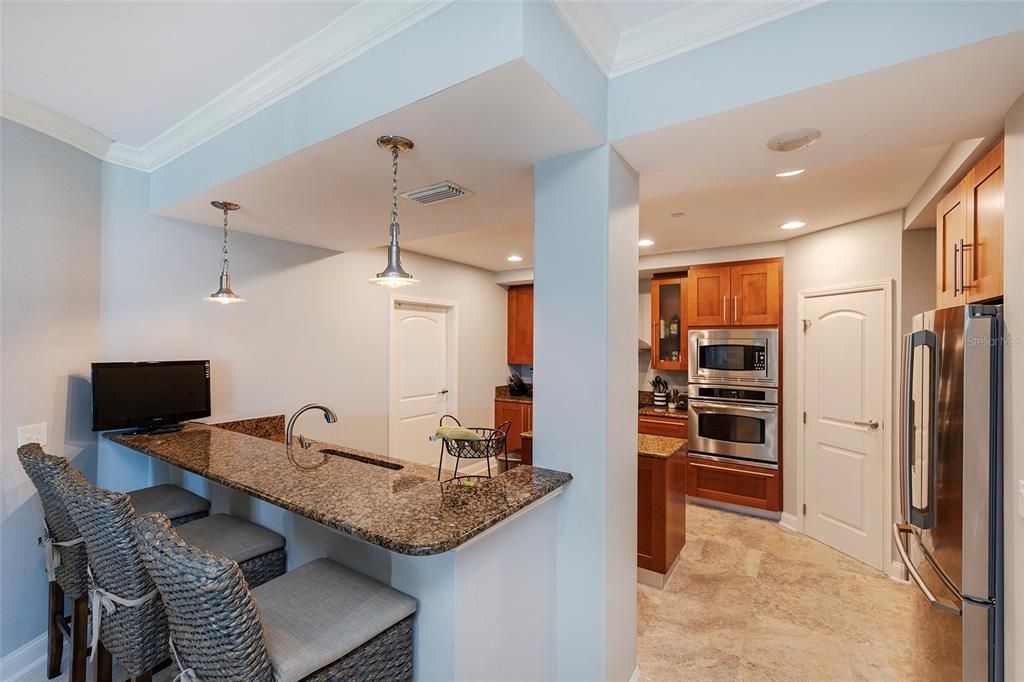 En Venta: $699,900 (3 camas, 3 baños, 2157 Pies cuadrados)