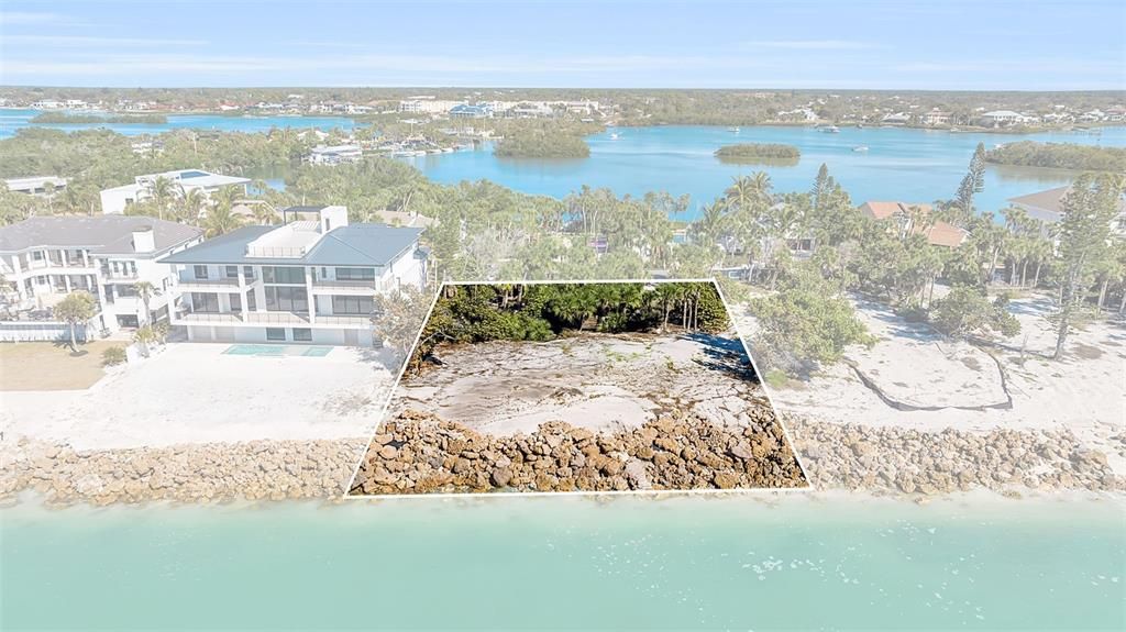 合同活跃: $2,800,000 (0.47 acres)