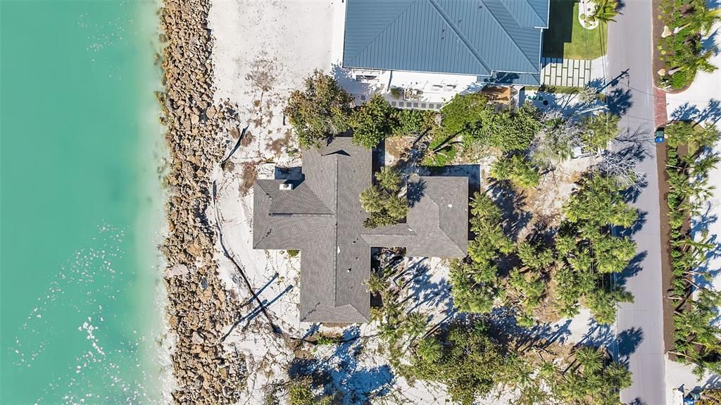 合同活跃: $2,800,000 (0.47 acres)