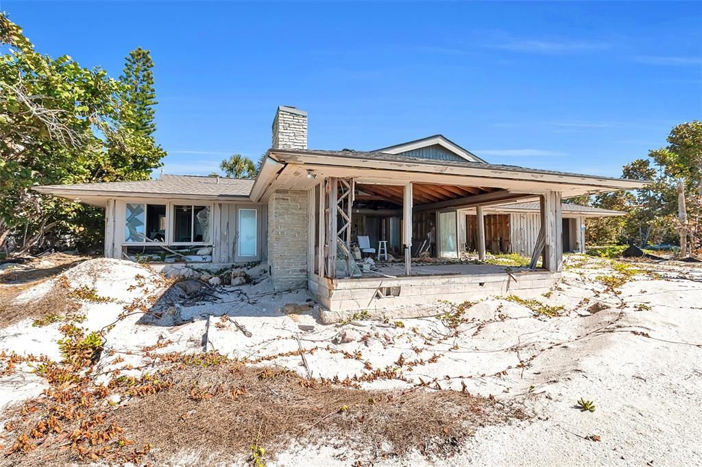 合同活跃: $2,800,000 (0.47 acres)