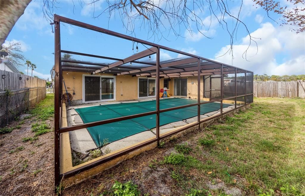 Activo con contrato: $229,900 (3 camas, 2 baños, 1519 Pies cuadrados)