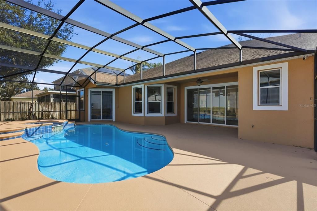 Active With Contract: $469,000 (4 beds, 2 baths, 2397 Square Feet)